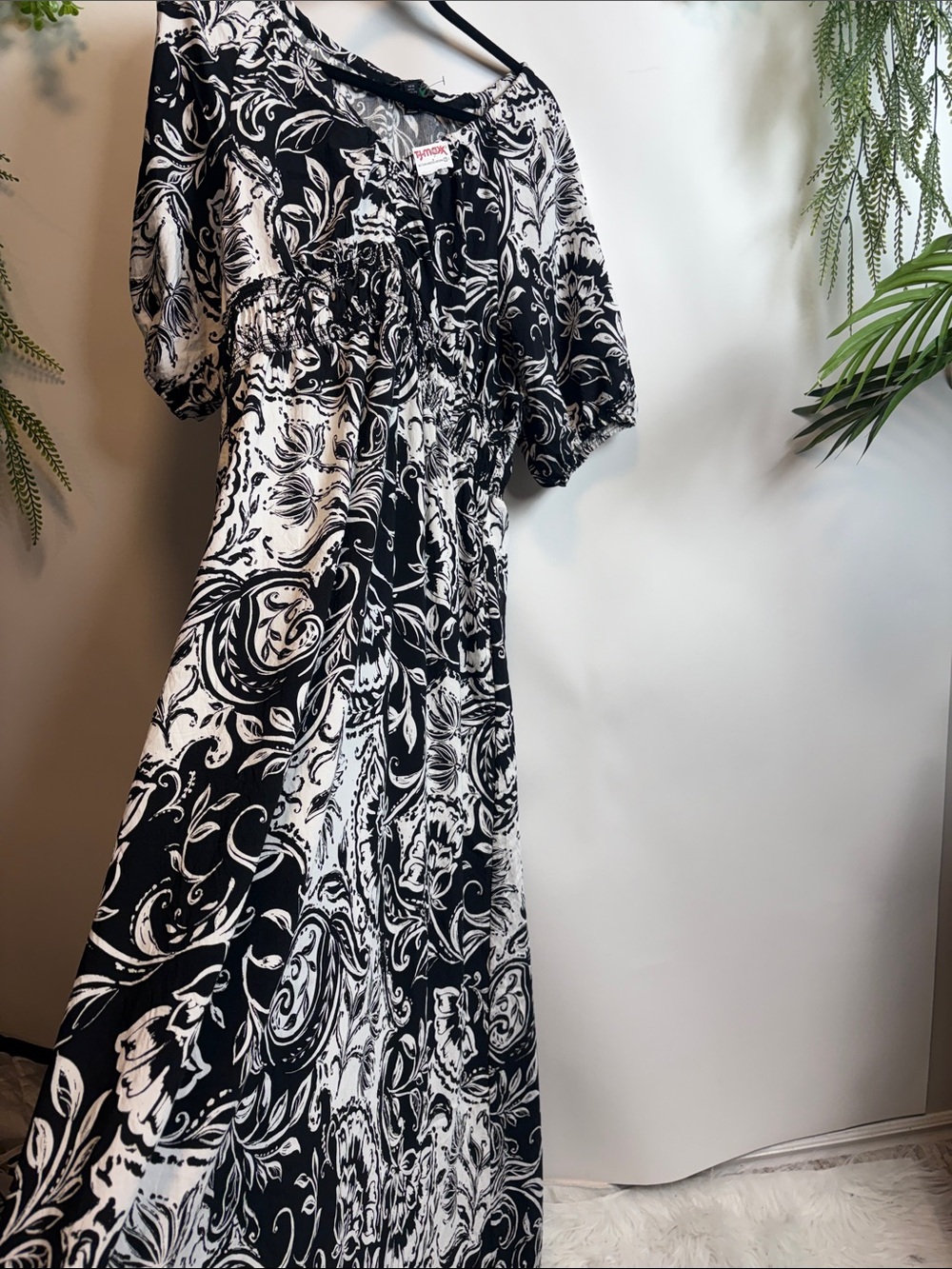 Ellen Tracy Black & White Paisley-Scroll Maxi Dress